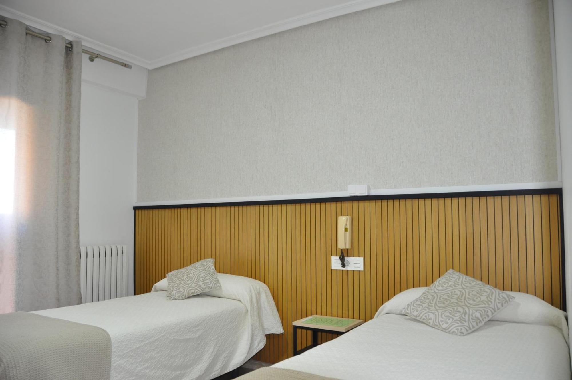 Hostal Ramon Y Cajal 바야돌리드 외부 사진