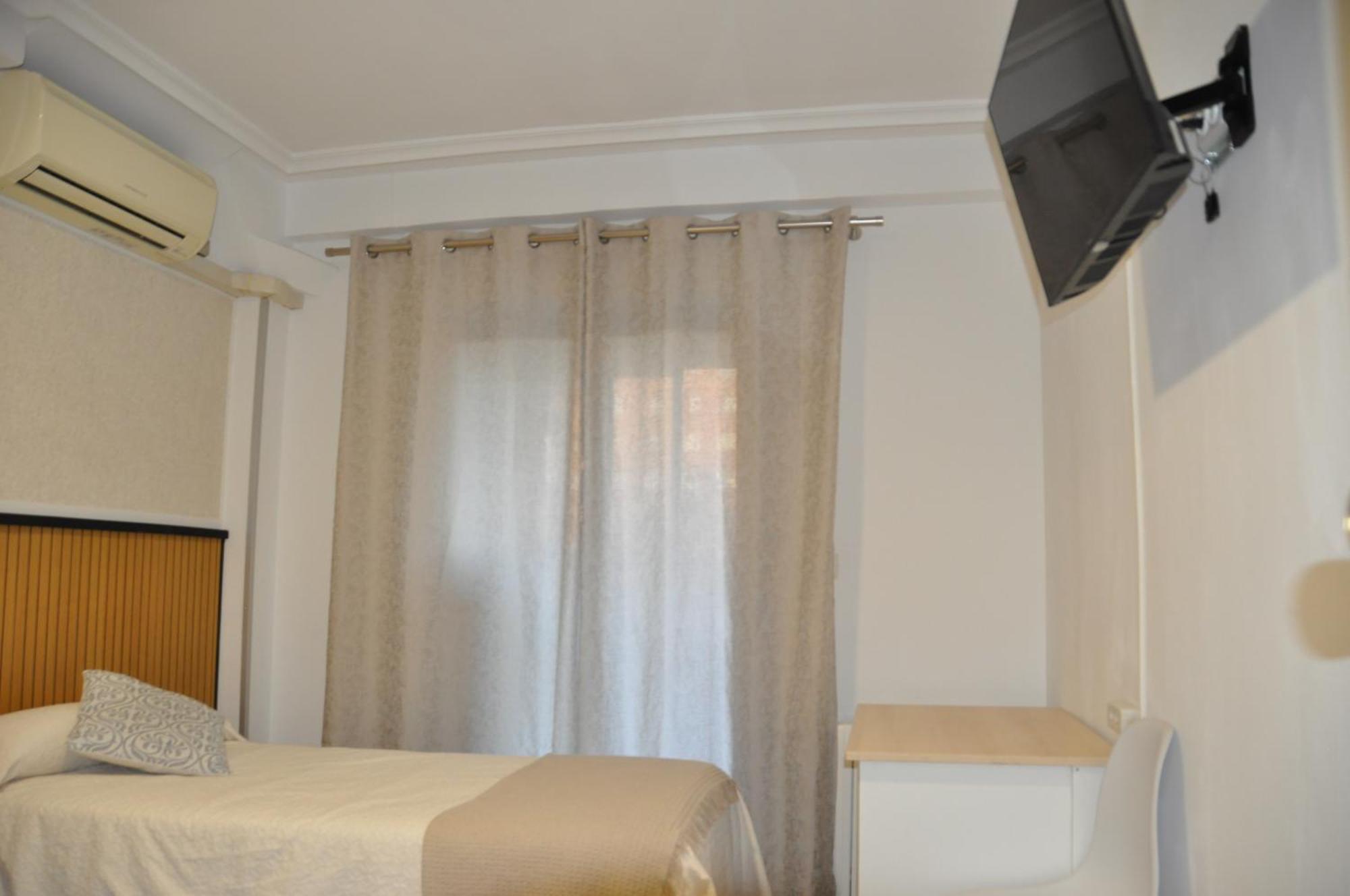 Hostal Ramon Y Cajal 바야돌리드 외부 사진
