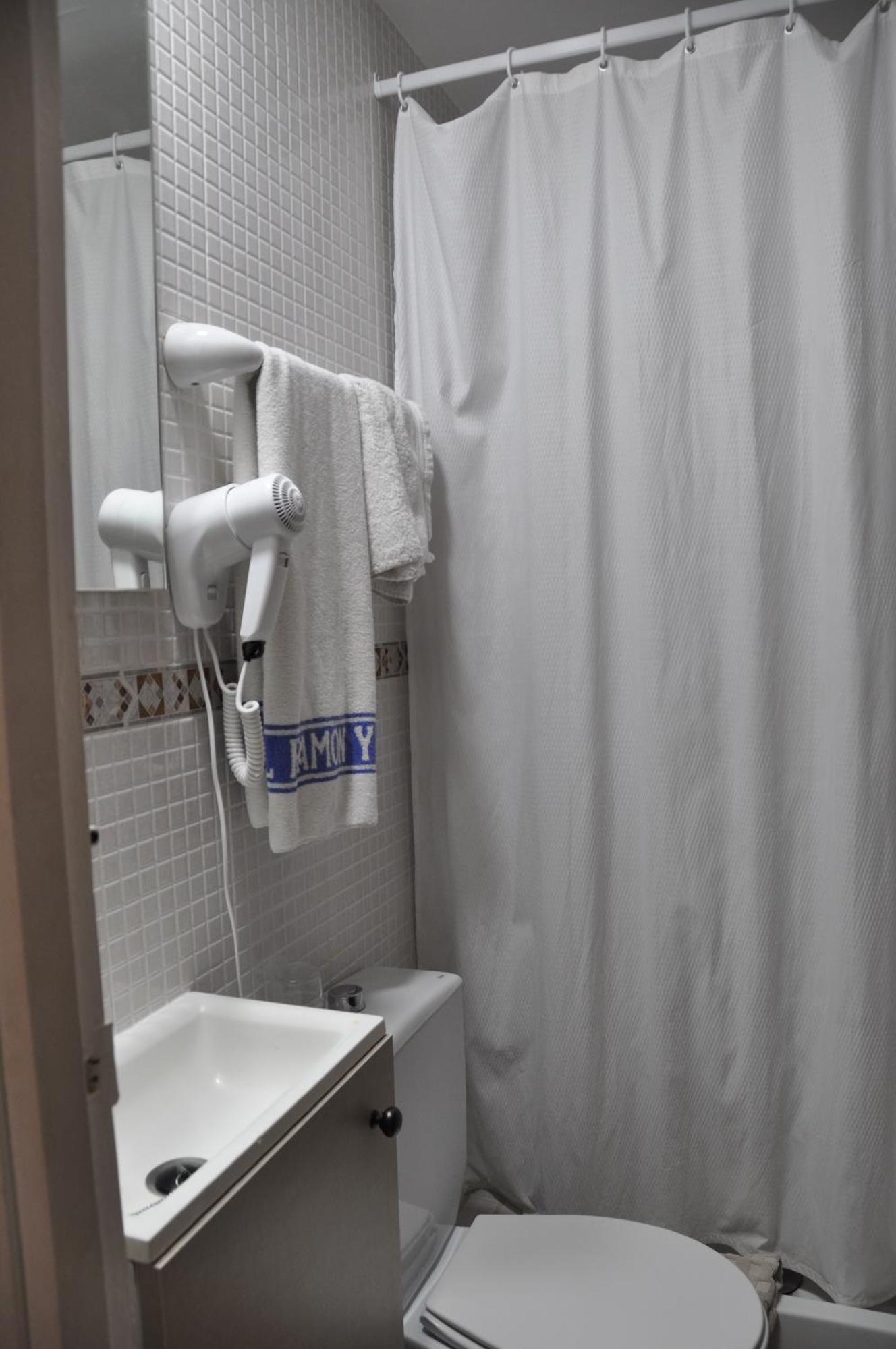 Hostal Ramon Y Cajal 바야돌리드 외부 사진