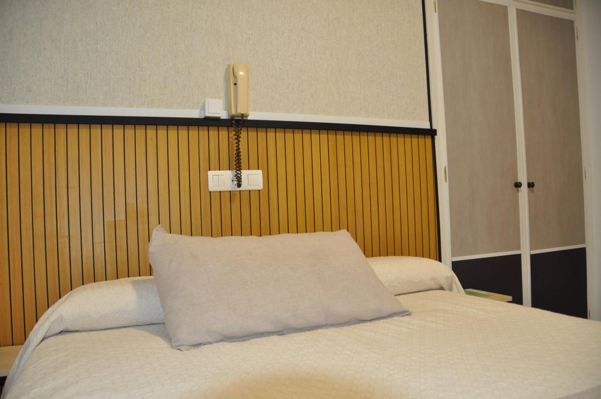 Hostal Ramon Y Cajal 바야돌리드 외부 사진