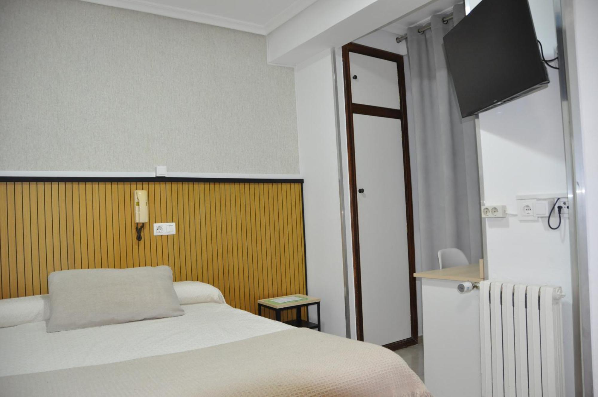 Hostal Ramon Y Cajal 바야돌리드 외부 사진